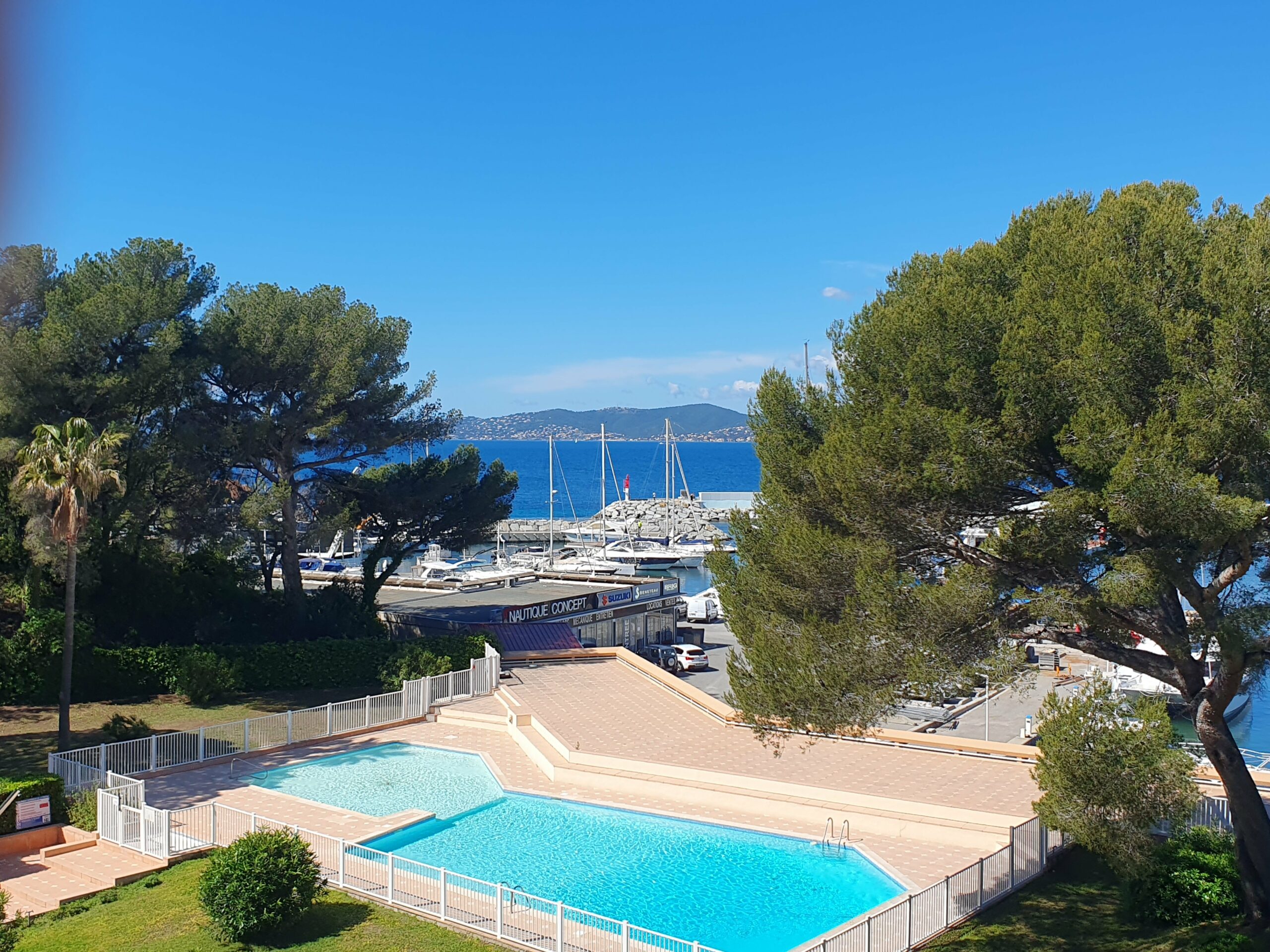 Piscine de la résidence